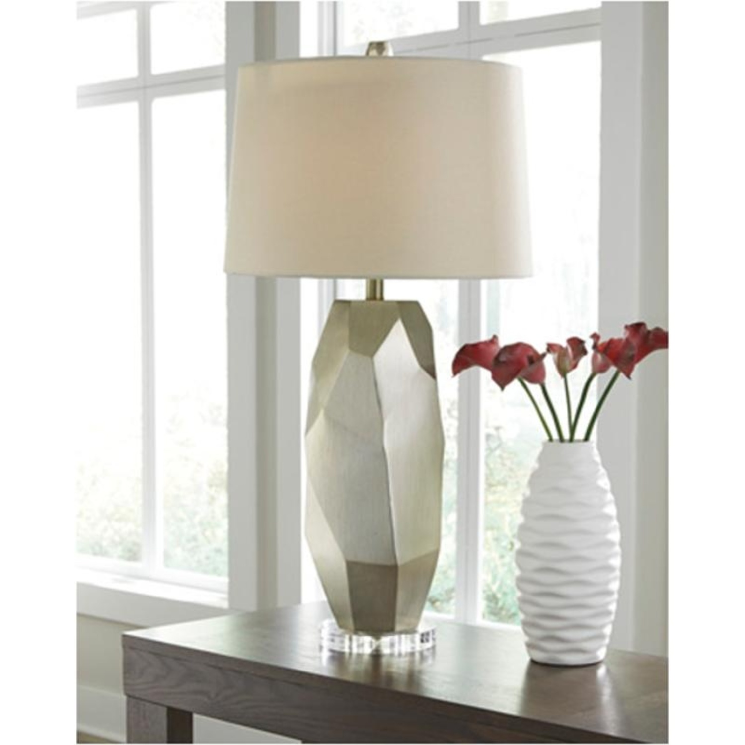 Ashley Furniture Poly Table Lamp - image-9