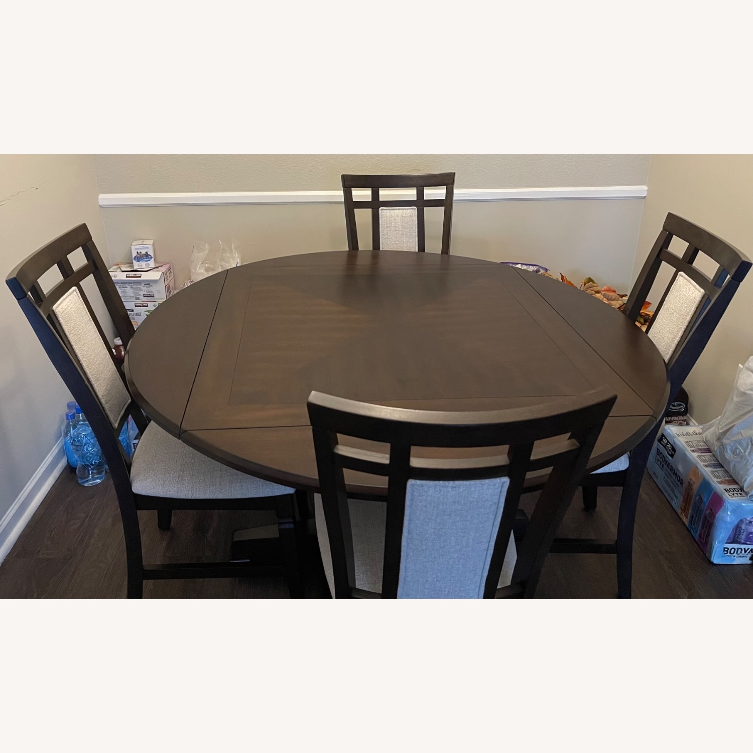 Rooms To Go Winslow Dining Set - image-6