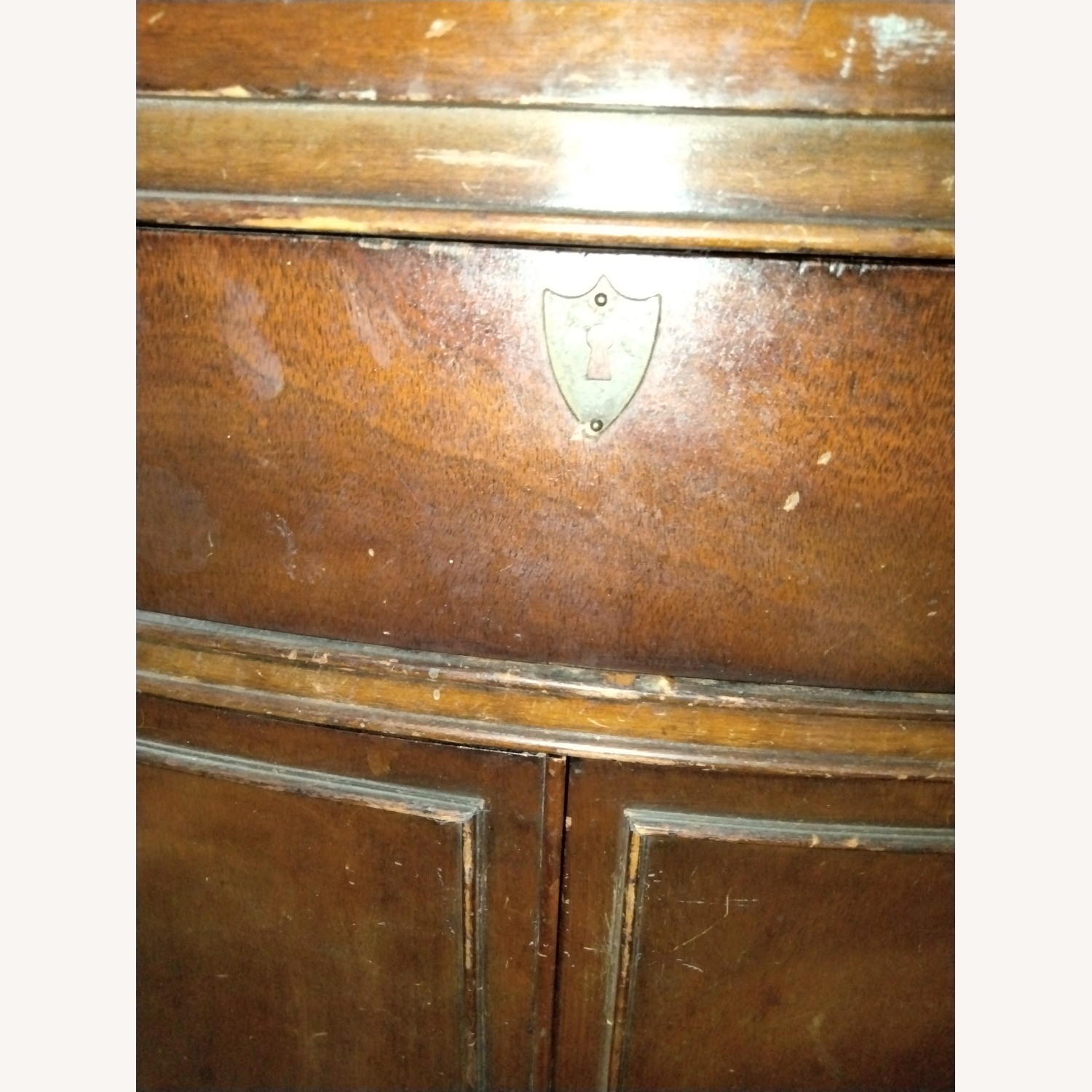 Federal Style 1940's China Cabinet - image-9