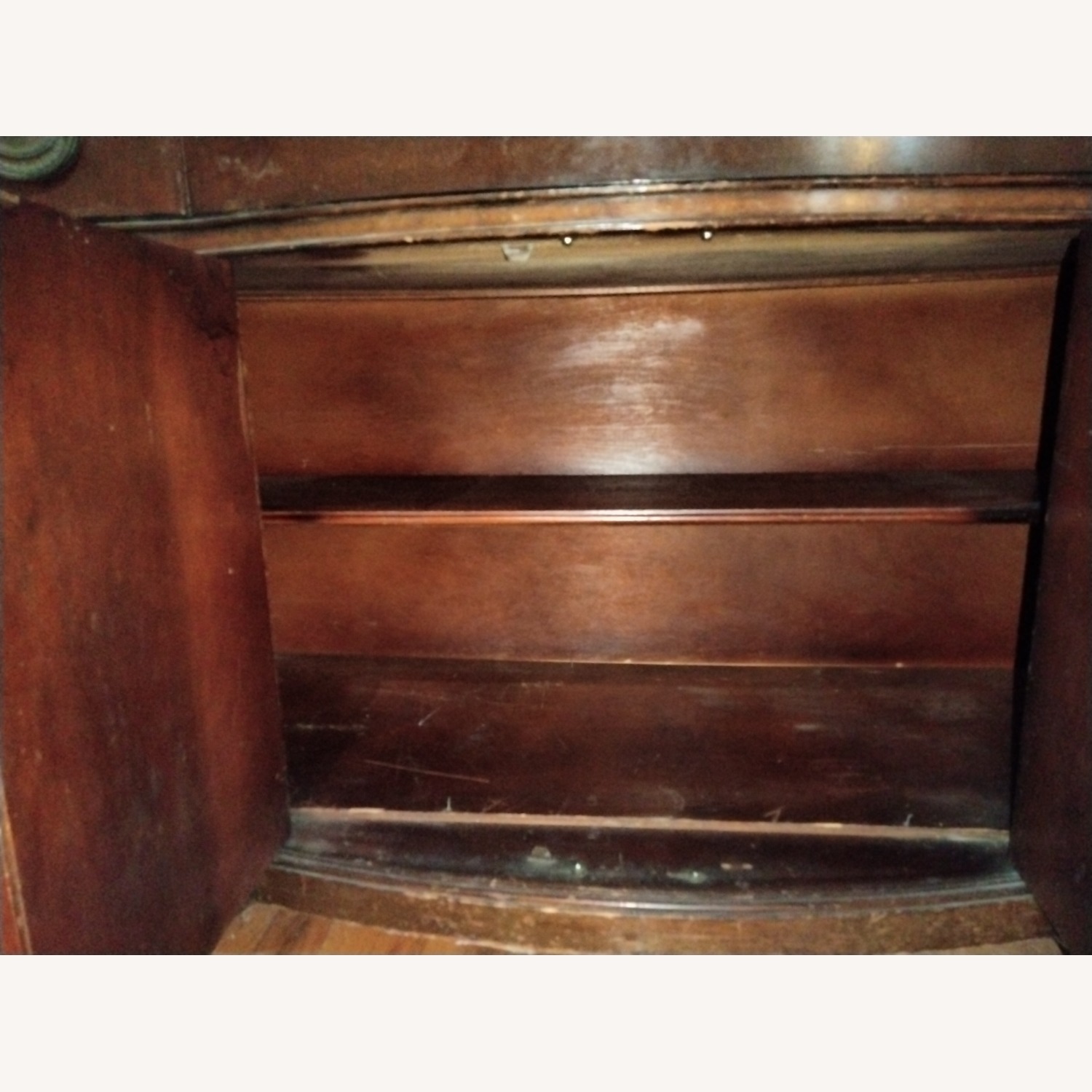 Federal Style 1940's China Cabinet - image-14
