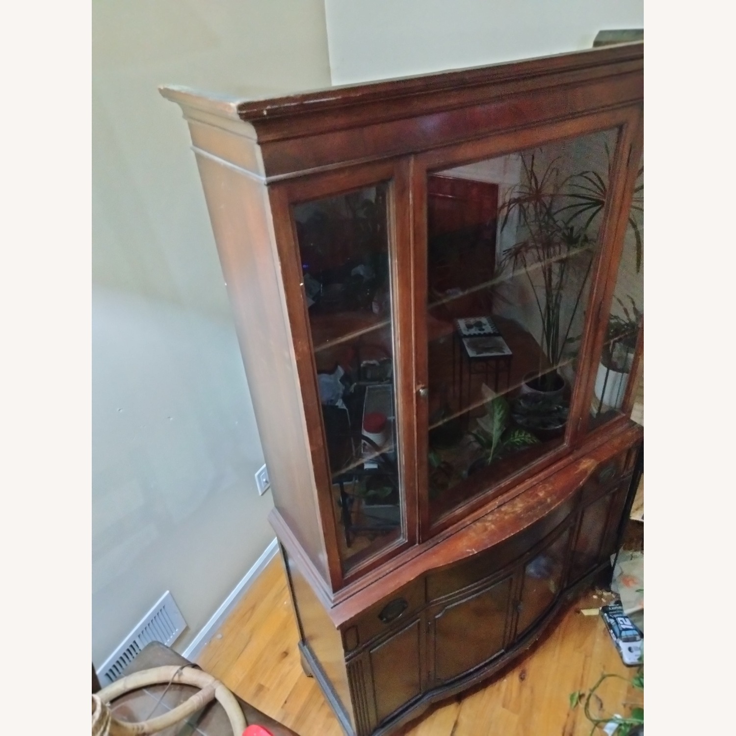 Federal Style 1940's China Cabinet - image-3