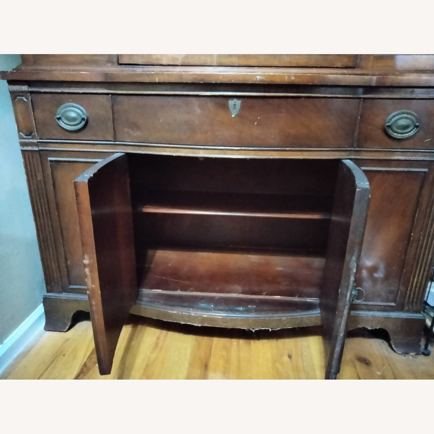 Federal Style 1940's China Cabinet - image-13