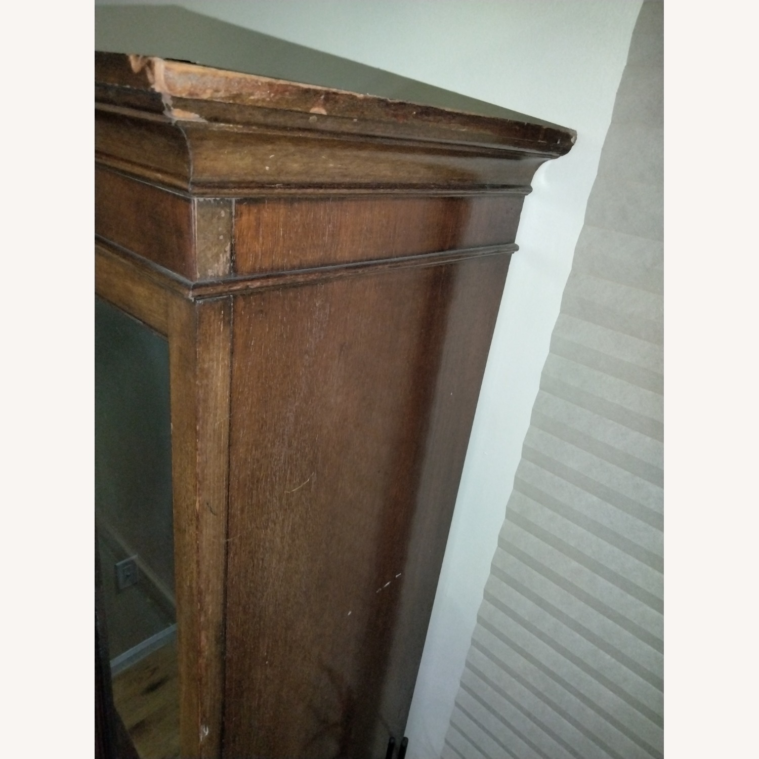 Federal Style 1940's China Cabinet - image-11