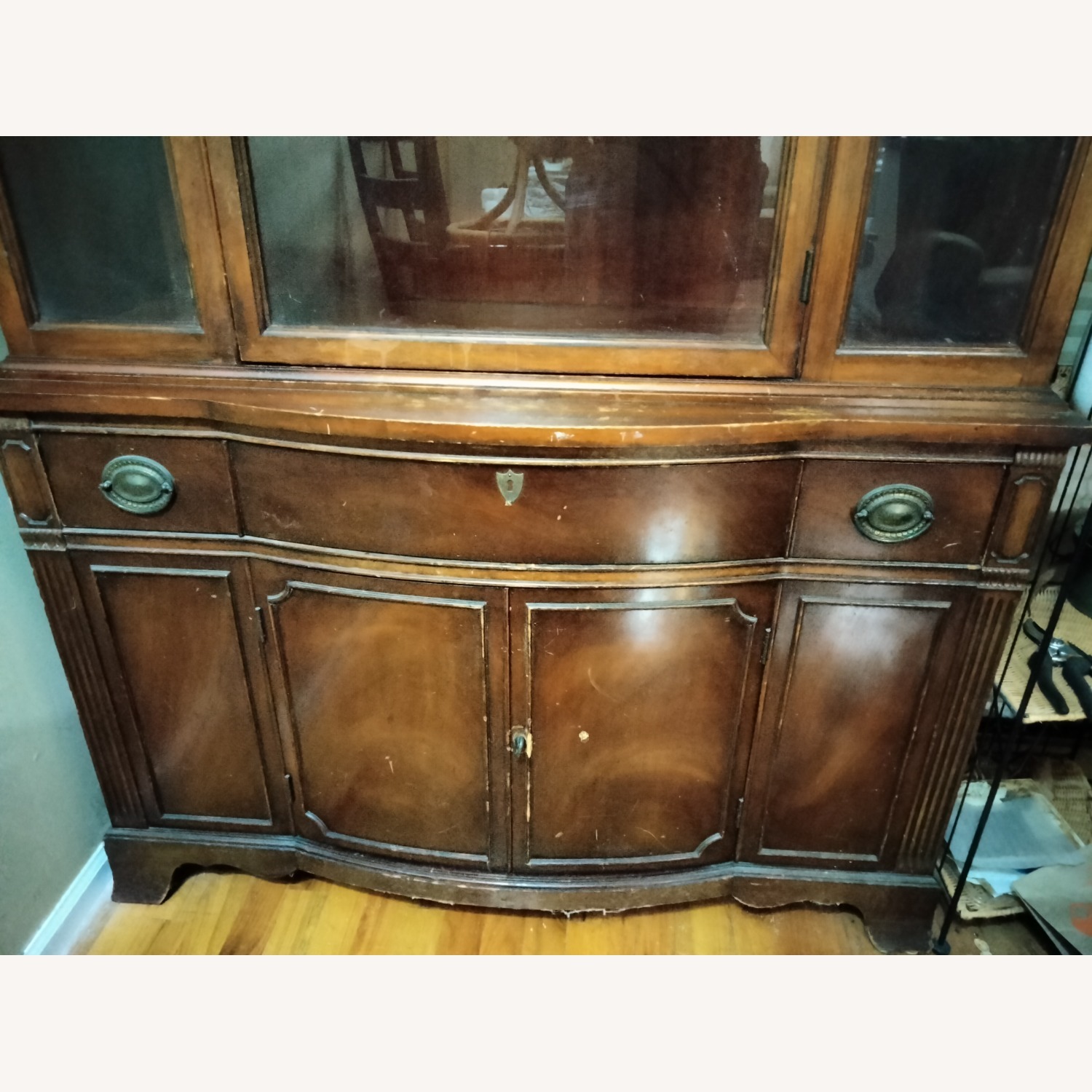Federal Style 1940's China Cabinet - image-12
