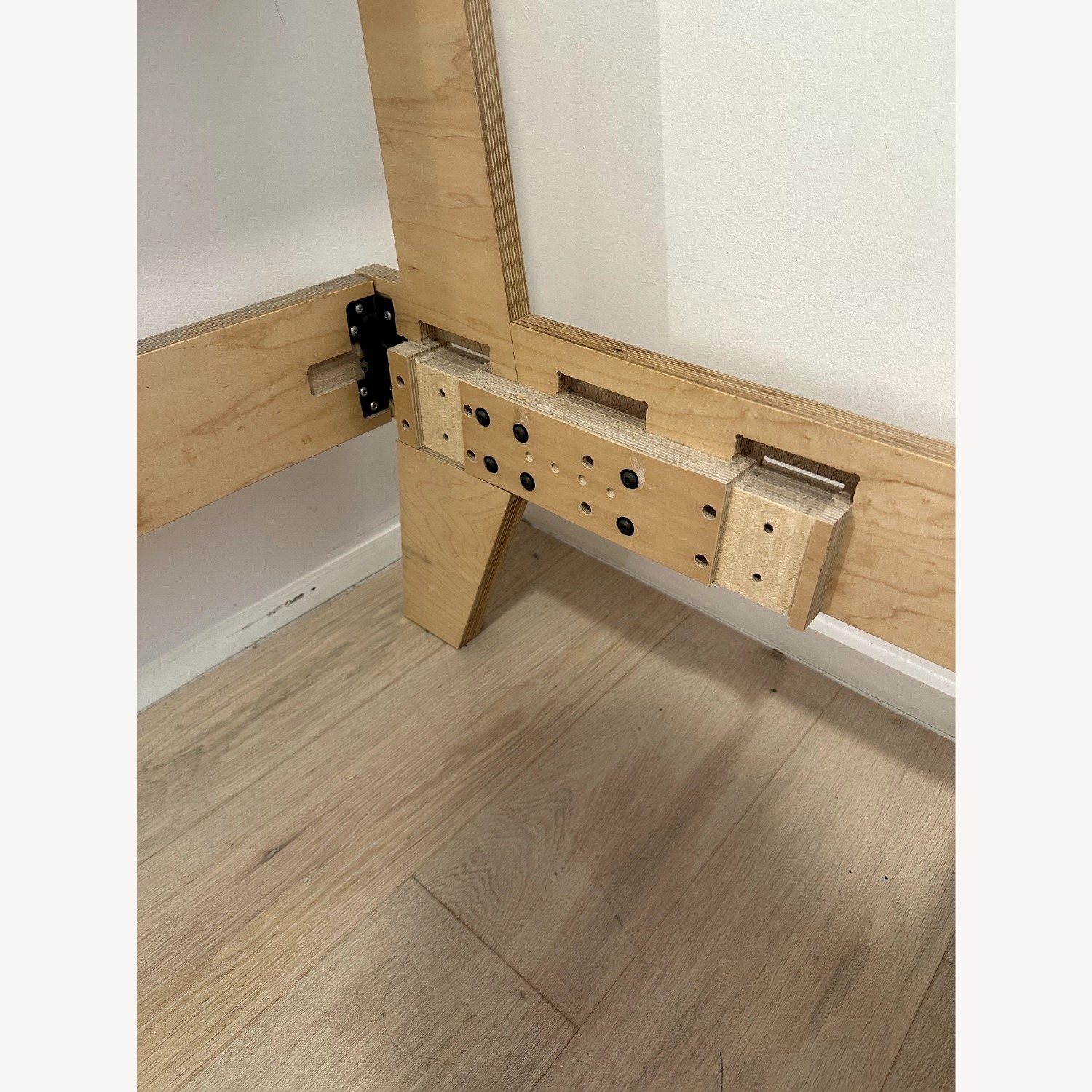 Inside Weather Savoy Wood Queen Bed - image-3