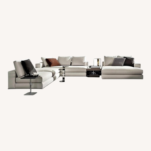 Used Minotti White Fabric 3+ Piece Sectional for sale on AptDeco