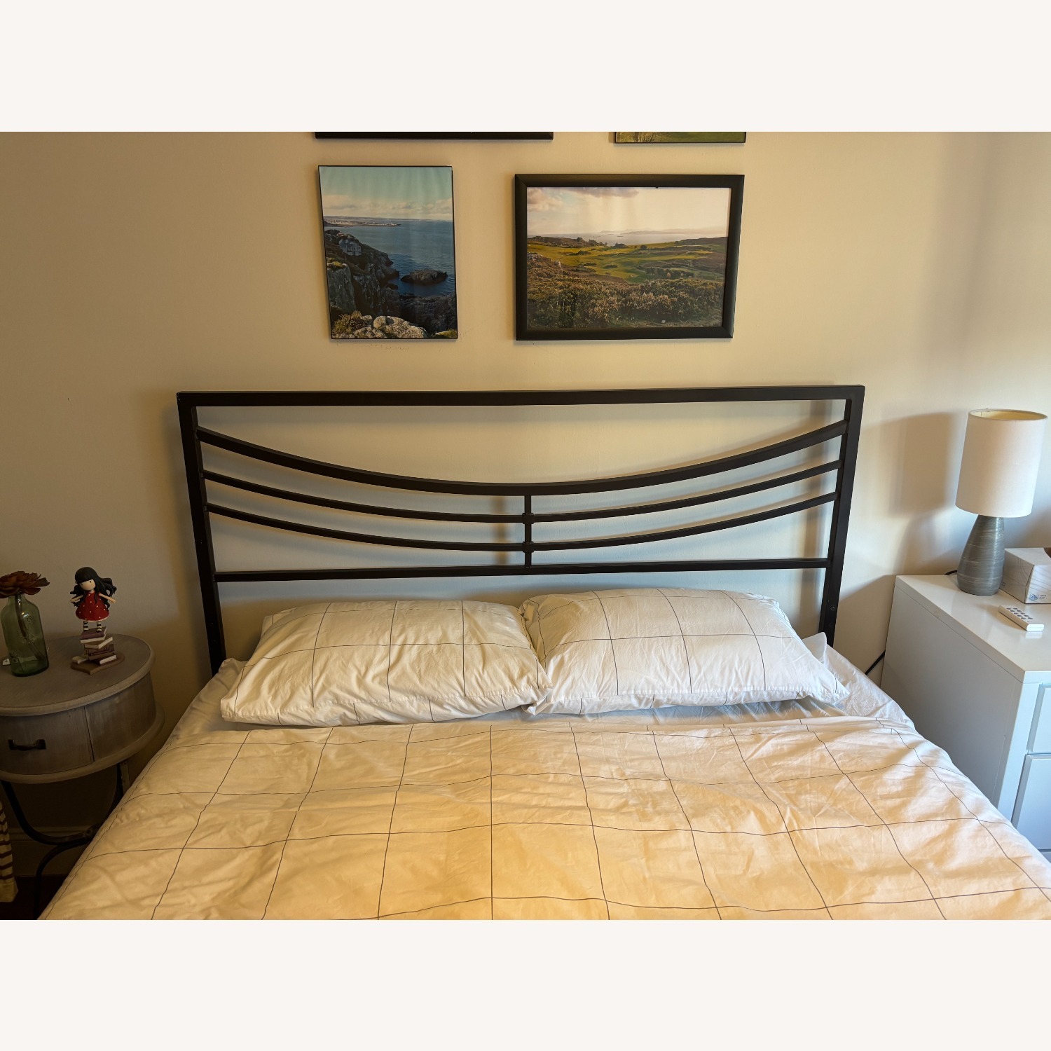 Hillsdale Furniture Kingston Queen Bed - image-2