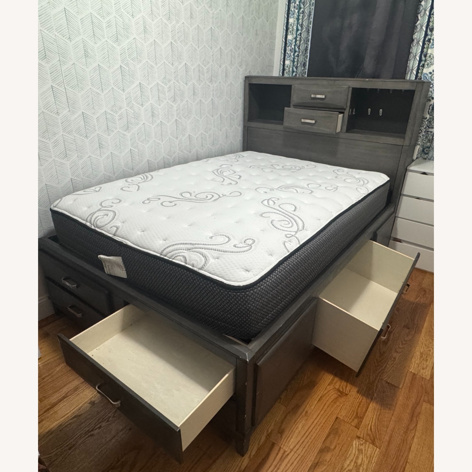 Ashley Furniture Caitbrook Dark Gray Full Bed - image-2