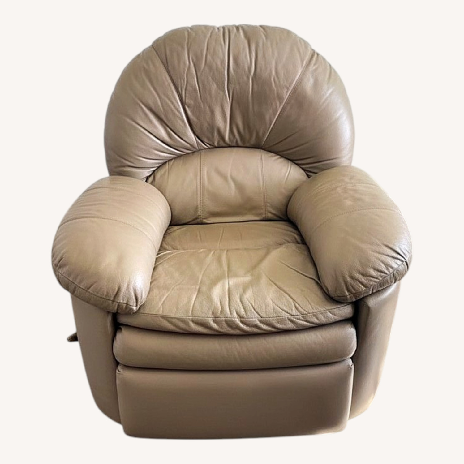 Tan Lazy Boy Recliners - image-0