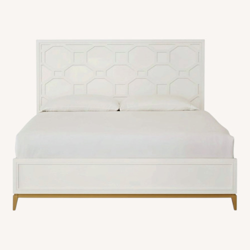 Used Chelsea White Modern Queen Bed for sale on AptDeco