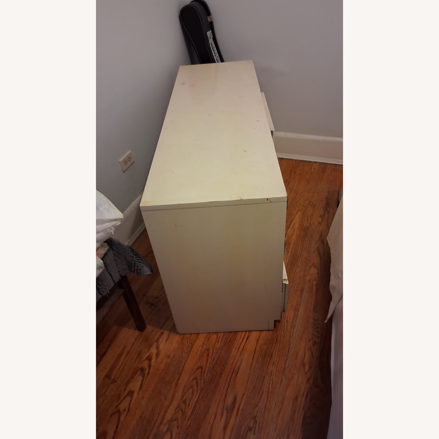 Vintage/Antique White Wood Dresser - image-2