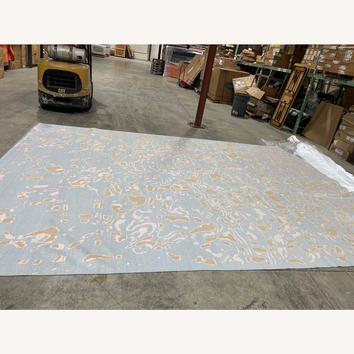 Light Gray Fabric Area Rug 12x17 - image-5