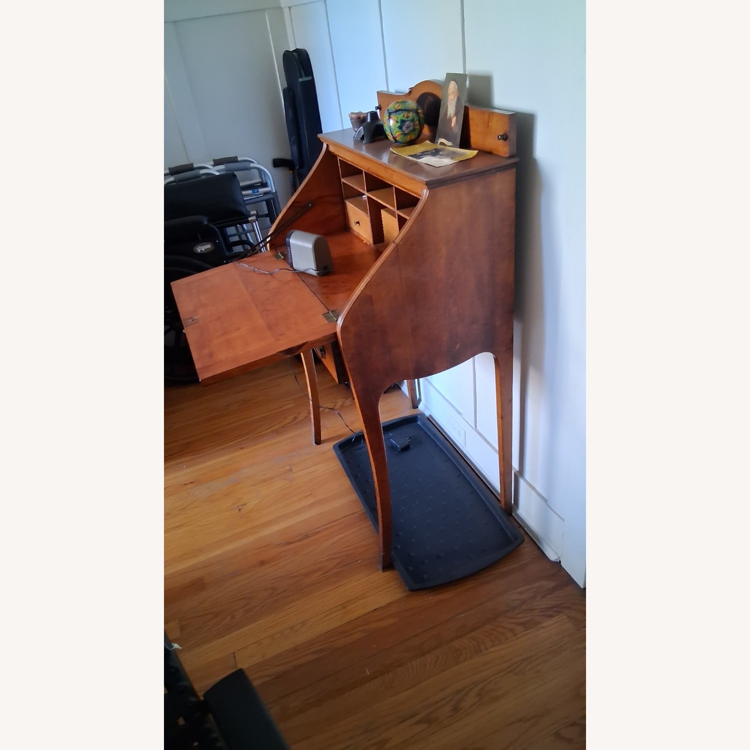 Vintage/Antique Light Brown Wood Desk - image-3