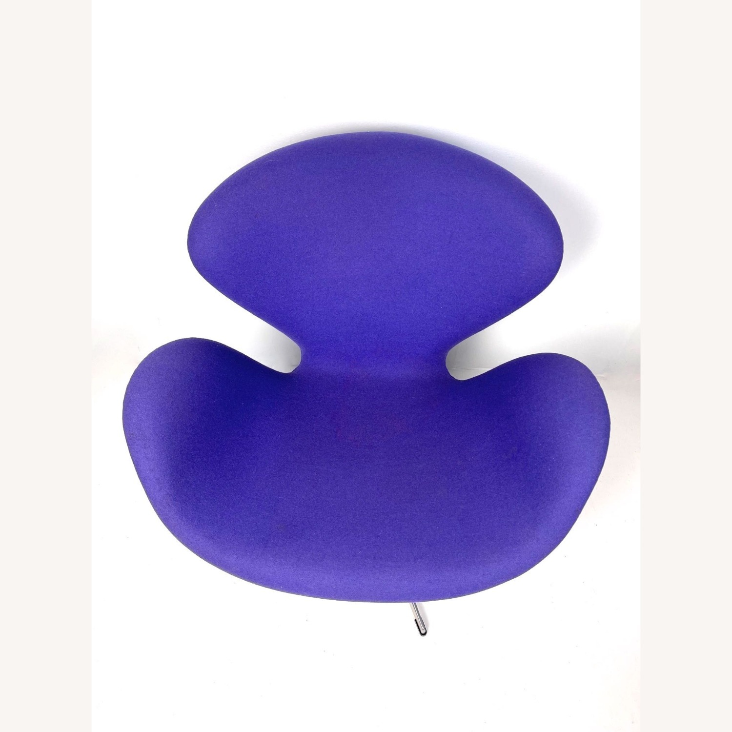 Arne Jacobsen Purple Wool Accent Chair - image-4