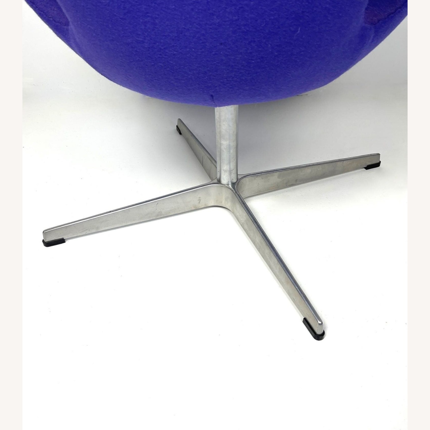 Arne Jacobsen Purple Wool Accent Chair - image-1