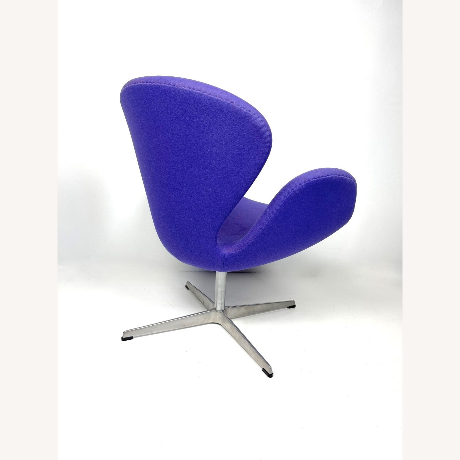 Arne Jacobsen Purple Wool Accent Chair - image-8