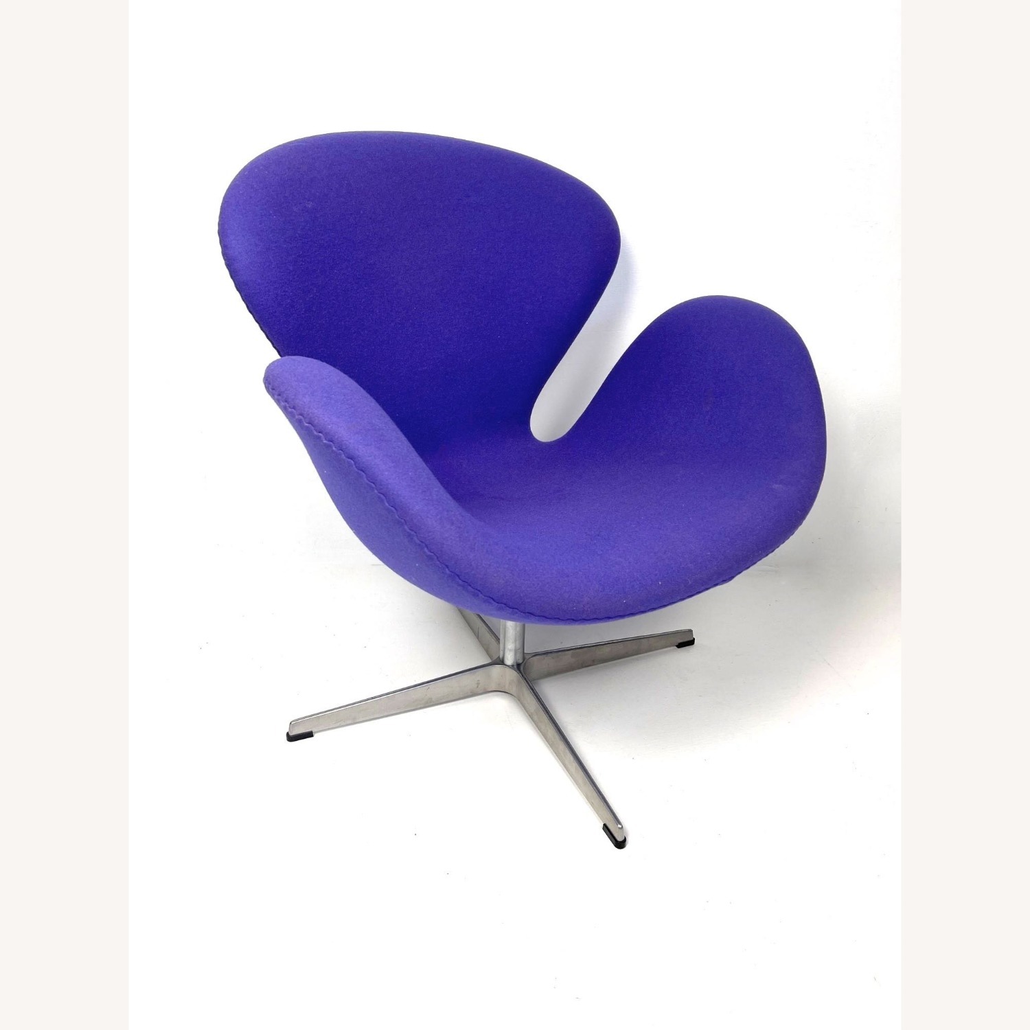 Arne Jacobsen Purple Wool Accent Chair - image-7