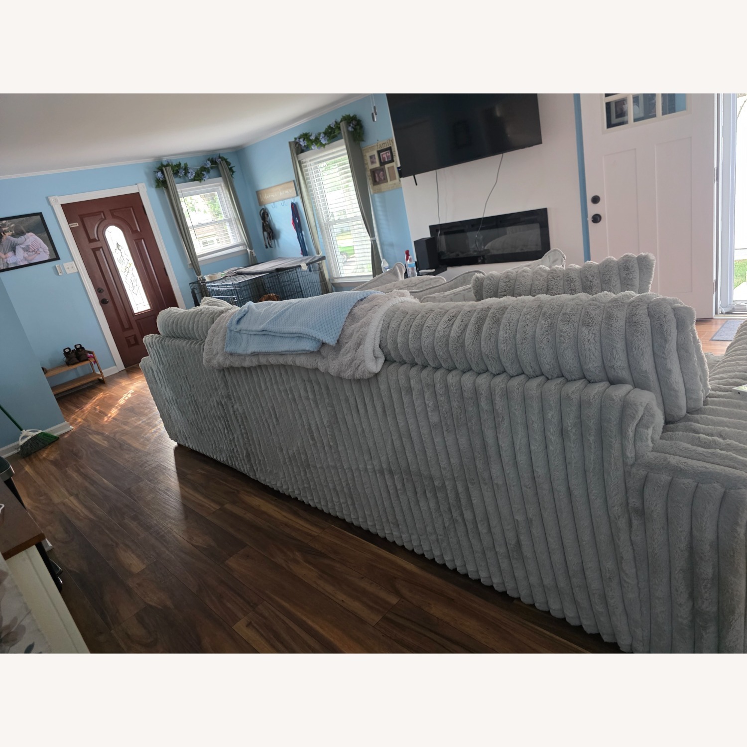 Large Sectional - image-1