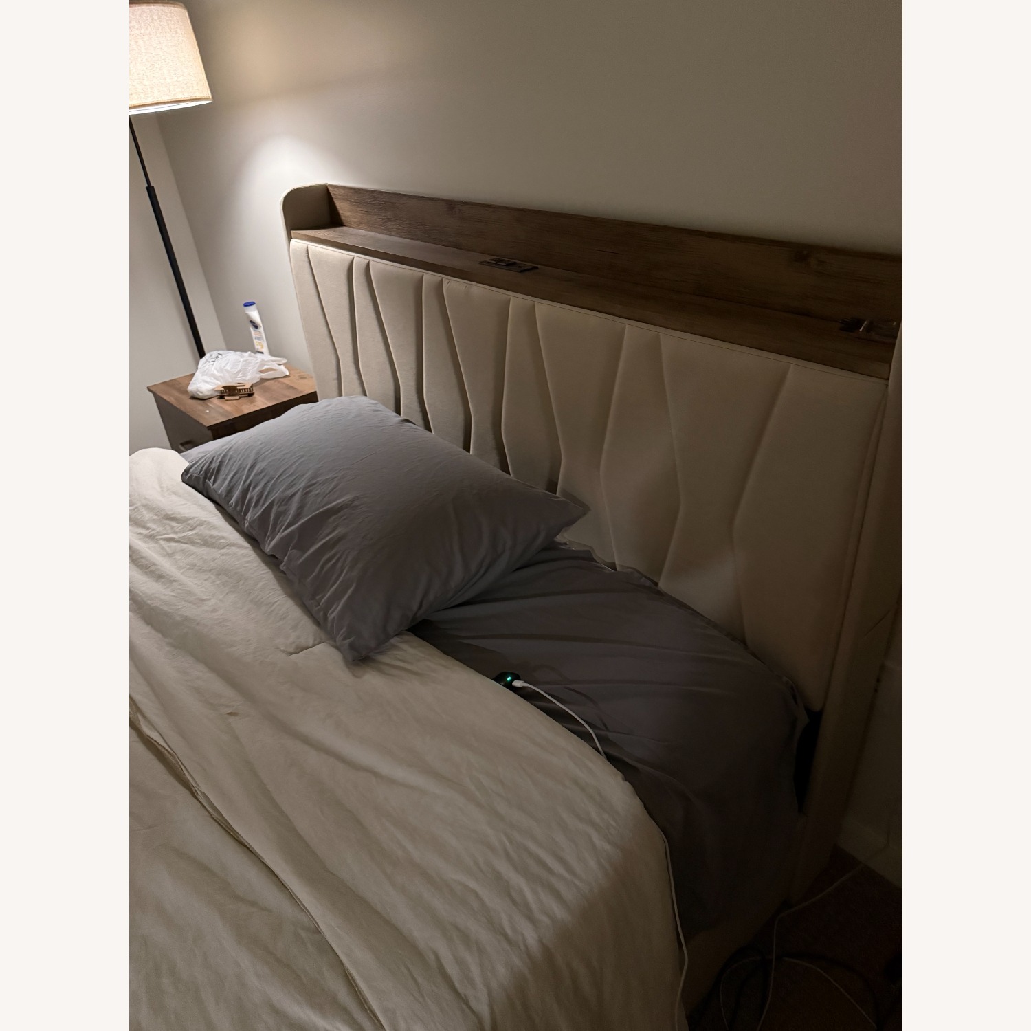 Wayfair Deilyn Queen Bed - image-1