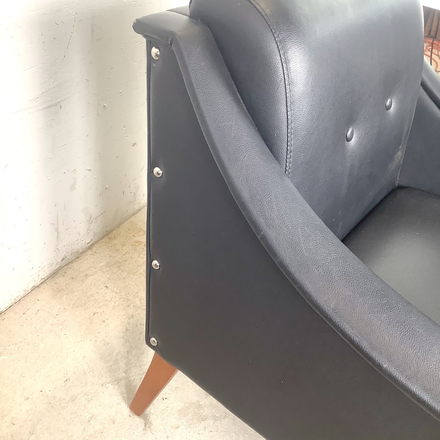 Pair Black Leather Armchairs after Gio Ponti - image-12