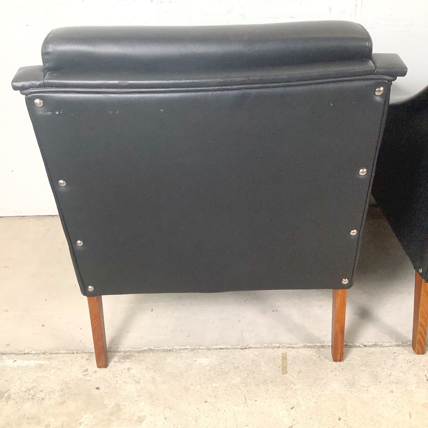 Pair Black Leather Armchairs after Gio Ponti - image-26