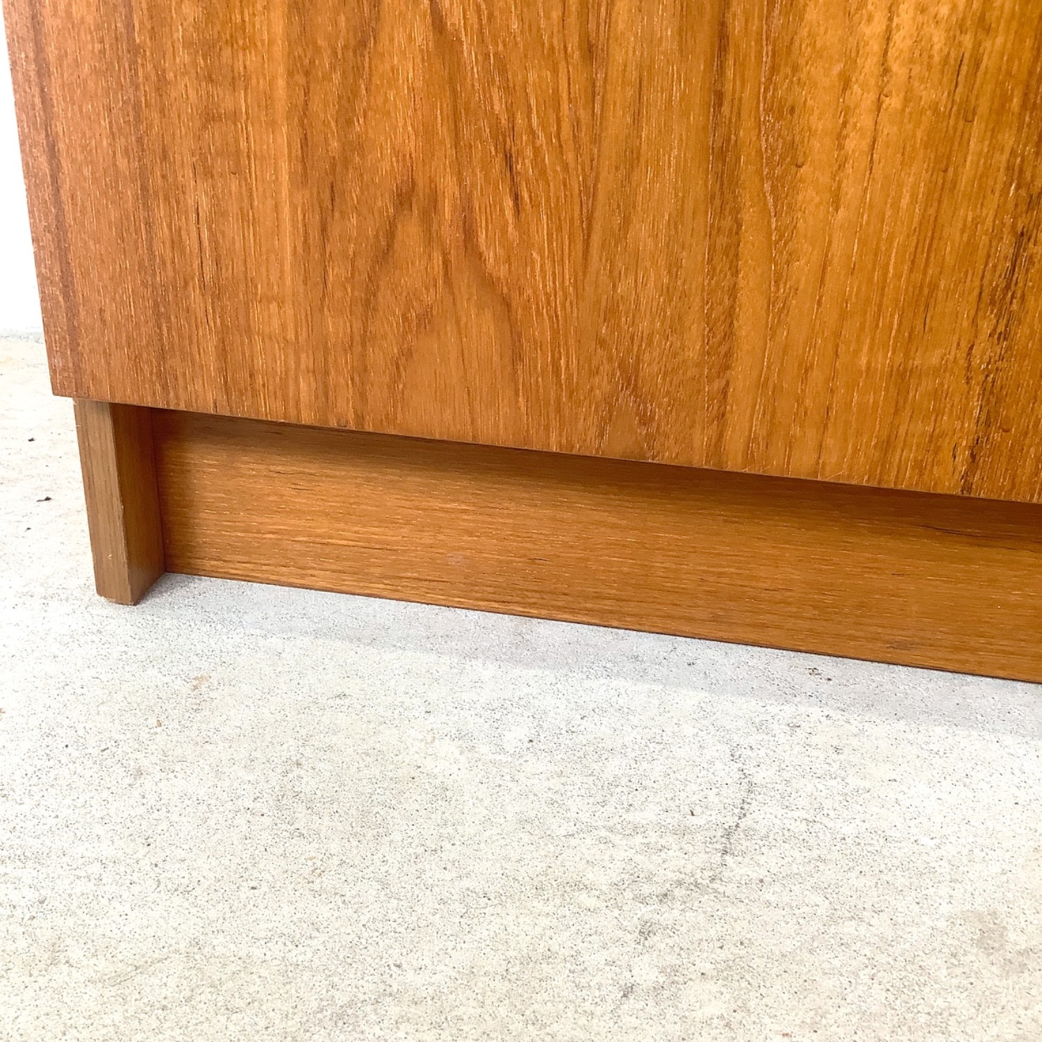 Scandinavian Modern Teak Bookcase Cabinet - image-15