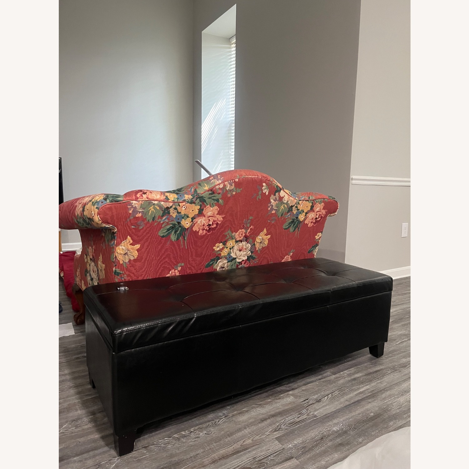 Ethan Allen Vintage Rose Sofa - image-4