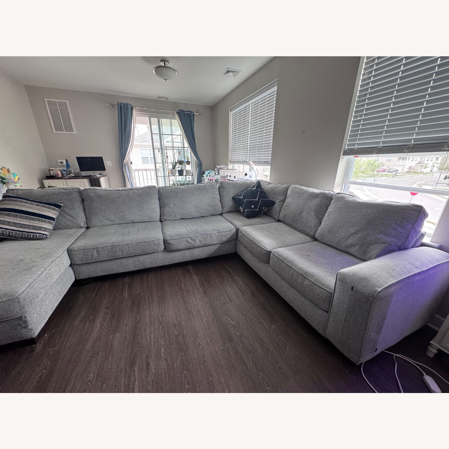 Raymour & Flanigan Light Gray 3+ Piece Sectional - image-2