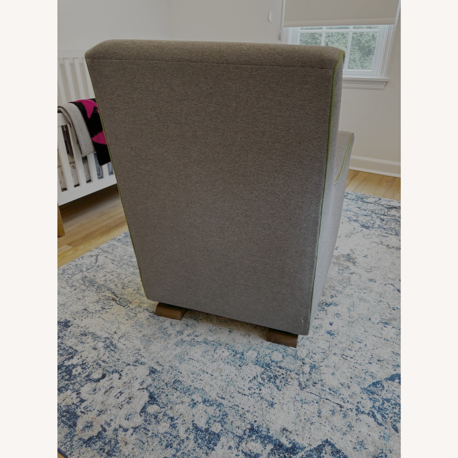 Monte Design Light Gray Fabric Nursing Chair - image-6