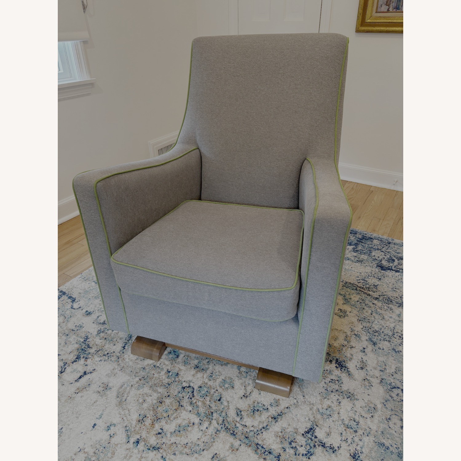 Monte Design Light Gray Fabric Nursing Chair - image-1