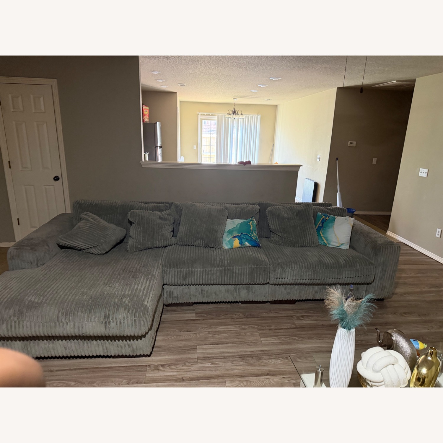 XXL Sectional - image-3