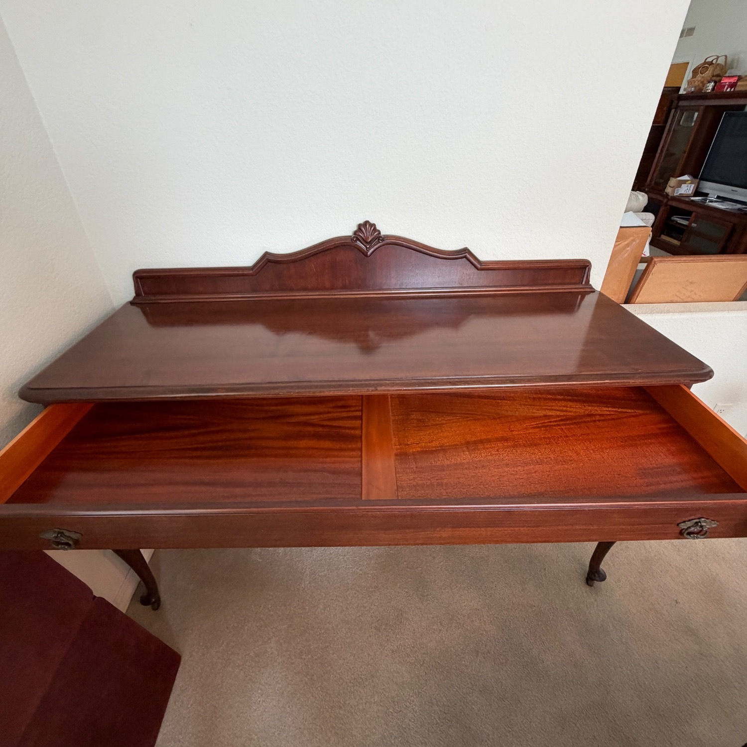 Vintage Queen Anne Mahogany Sideboard Buffet - image-7