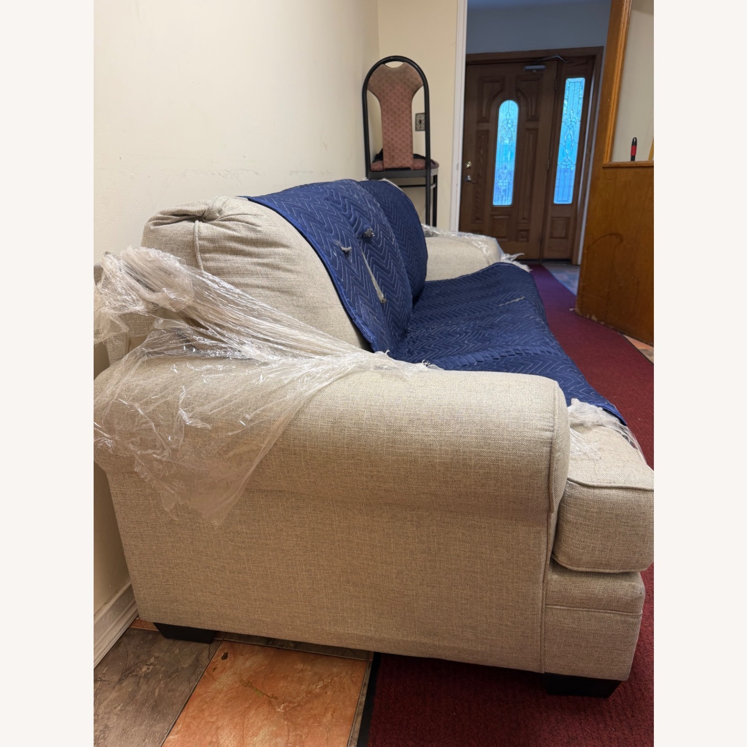 Antonlini Queen Sofa Bed with Pillows - image-3