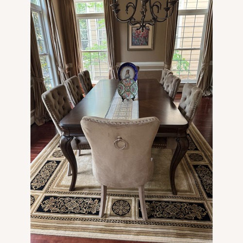 Used Vintage/Antique Finds Dining Chairs Set of 8 for sale on AptDeco