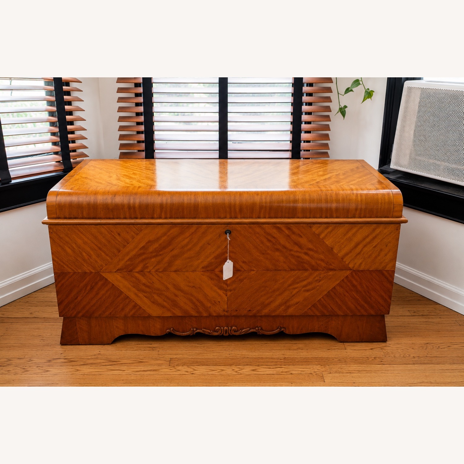 Vintage Lane Furniture Natural Wood Chest - image-7