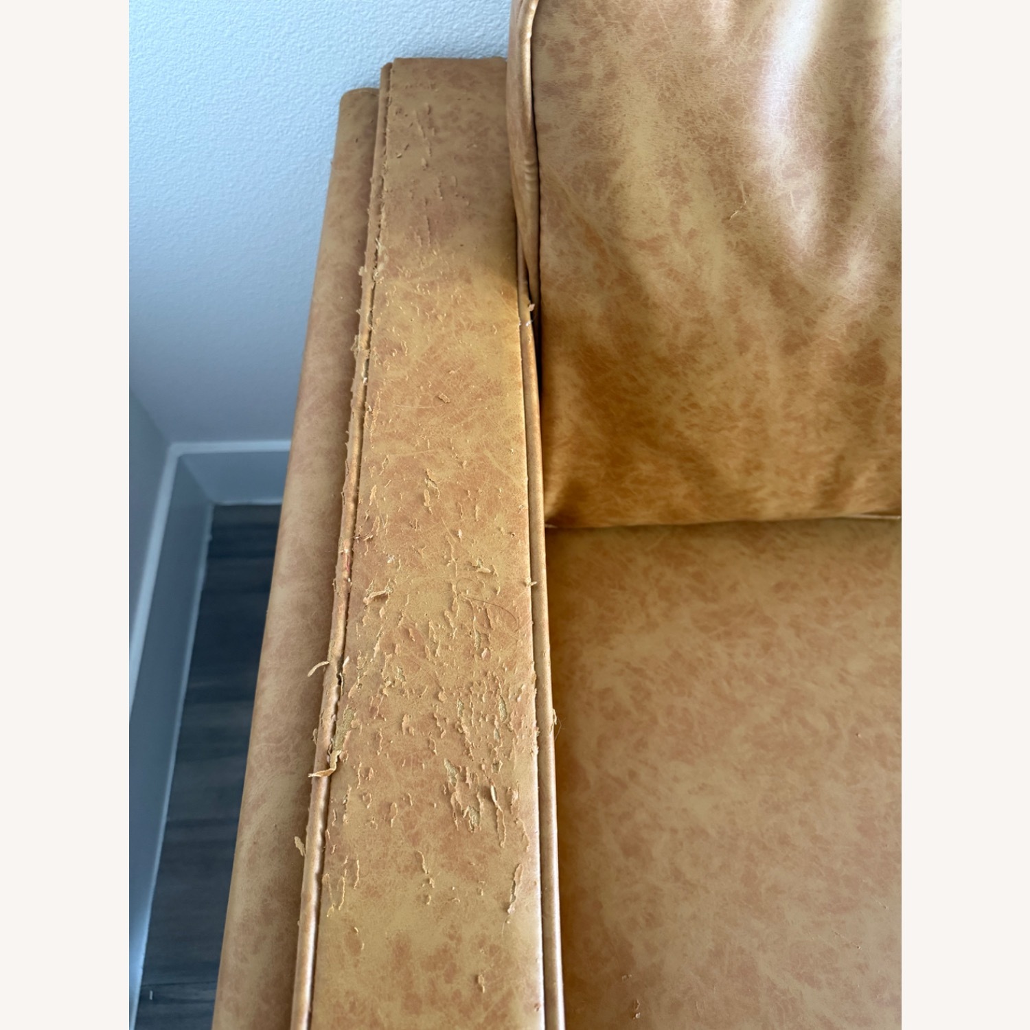 Albany Park Albany Gold Leather 3+ Seater Sofa - image-5