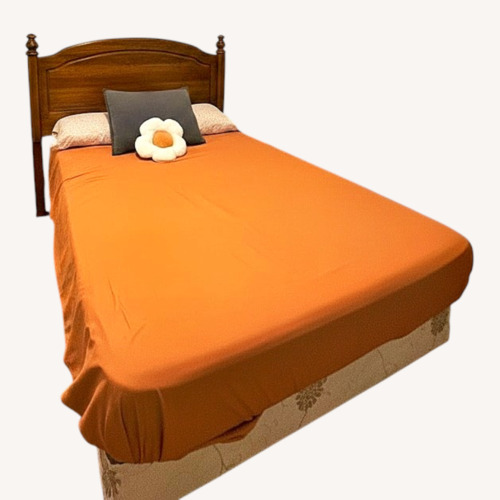 Used White Metal Full Bed for sale on AptDeco