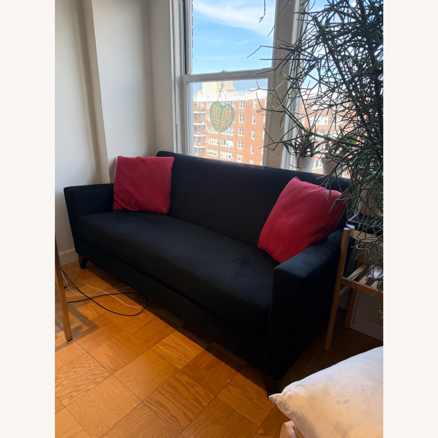 Jensen-Lewis 3+ Seater Sofa - image-2