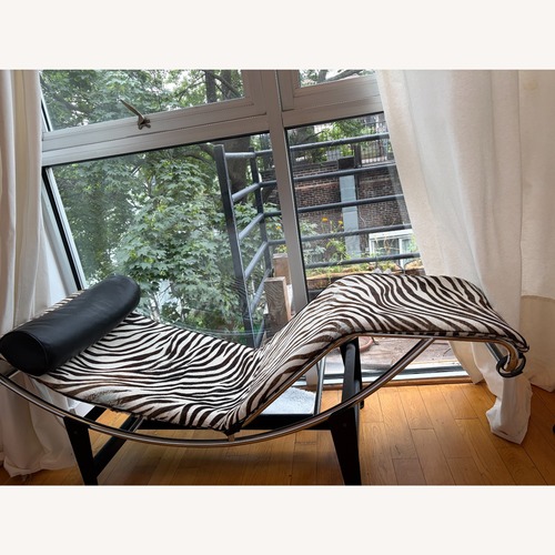 Used Le Corbusier Chaise Lounge LC4 for sale on AptDeco