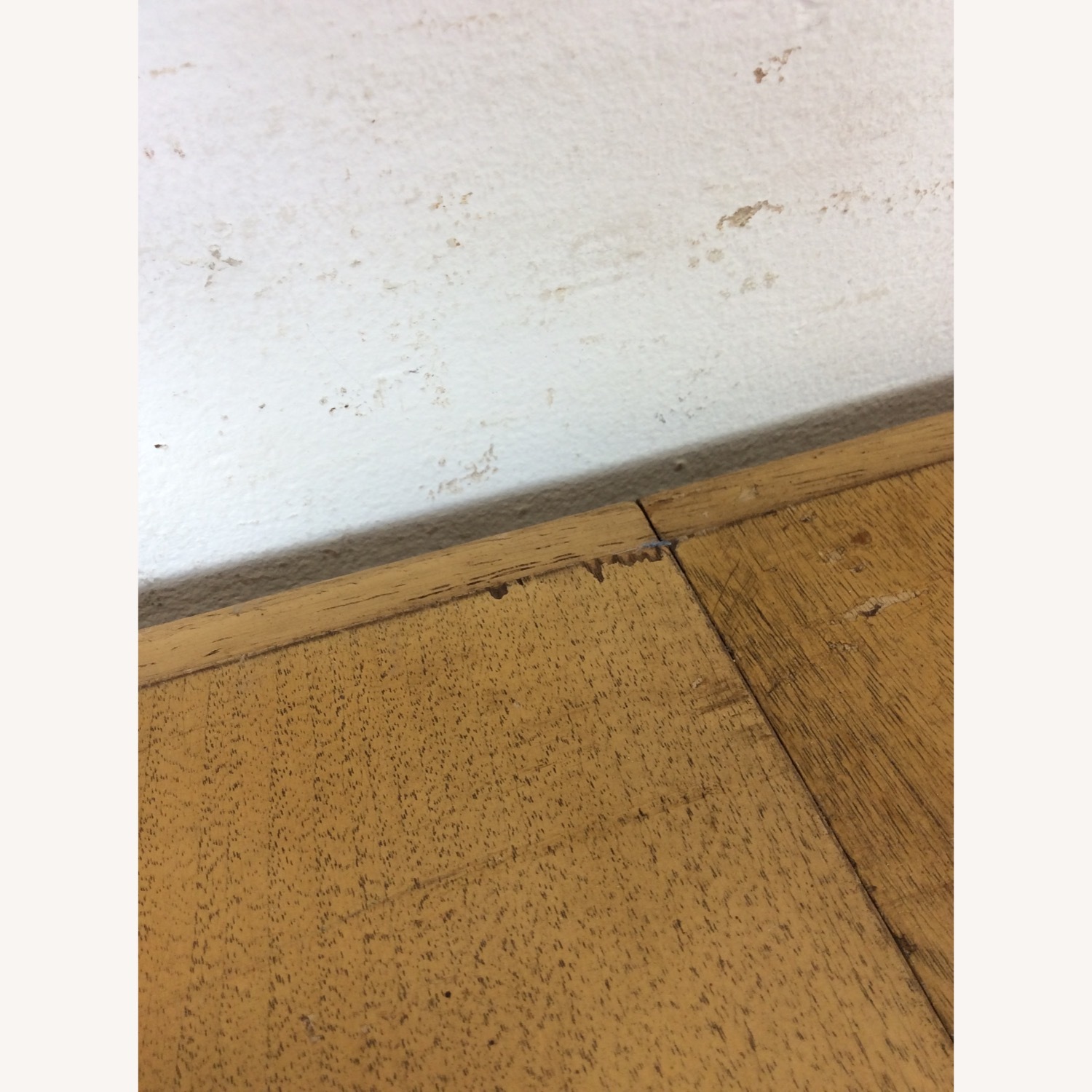 Mid Century Blonde Dining Table with 3 Leafs - image-29