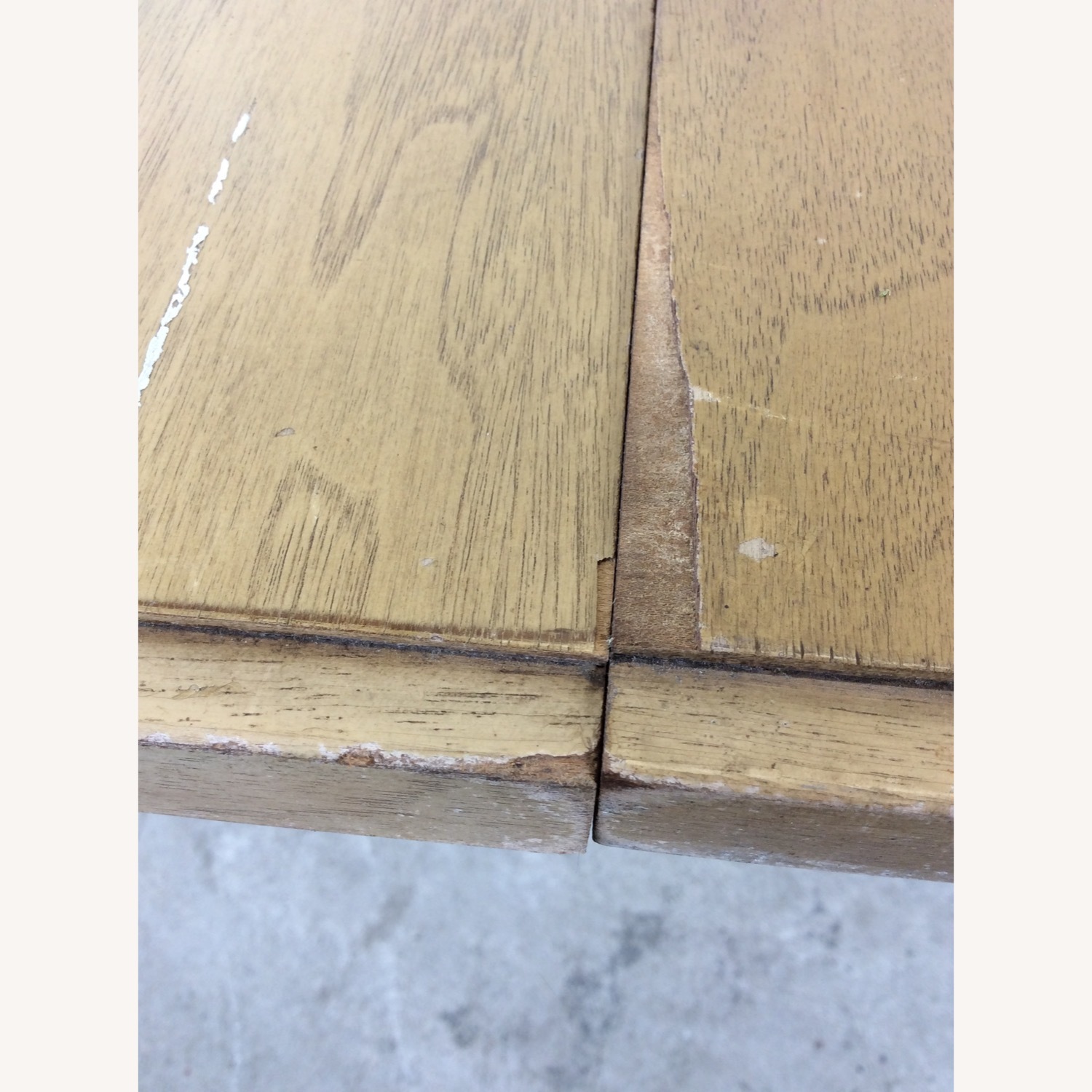 Mid Century Blonde Dining Table with 3 Leafs - image-21