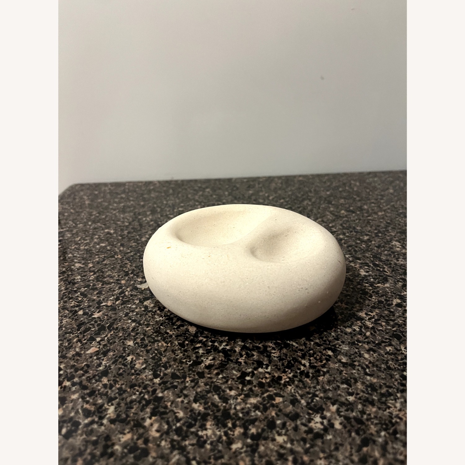 Mejuri x Claude Home Pebble Vessel - image-2