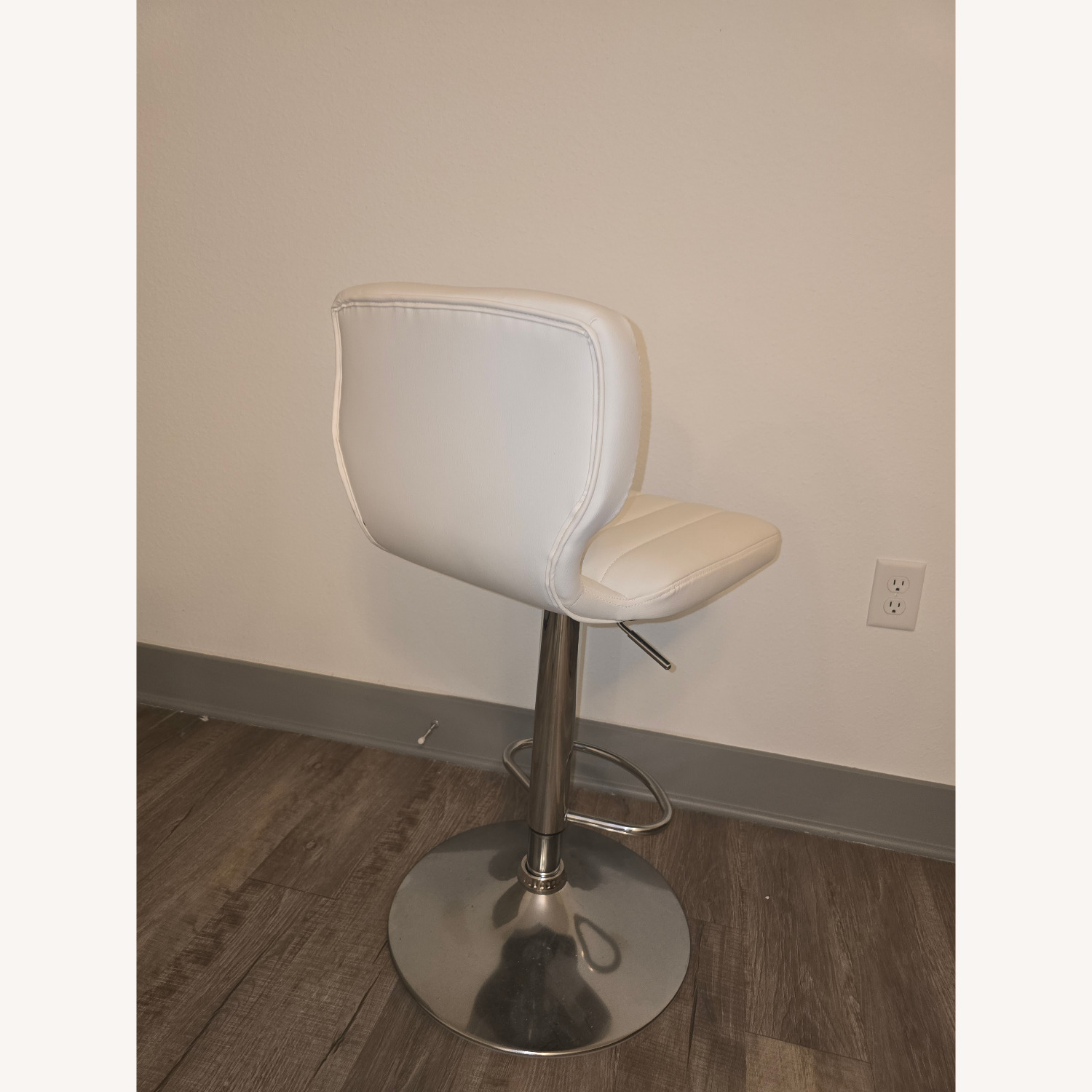 Brage Modern White Adjustable Swivel Leather Bar Stool - image-2