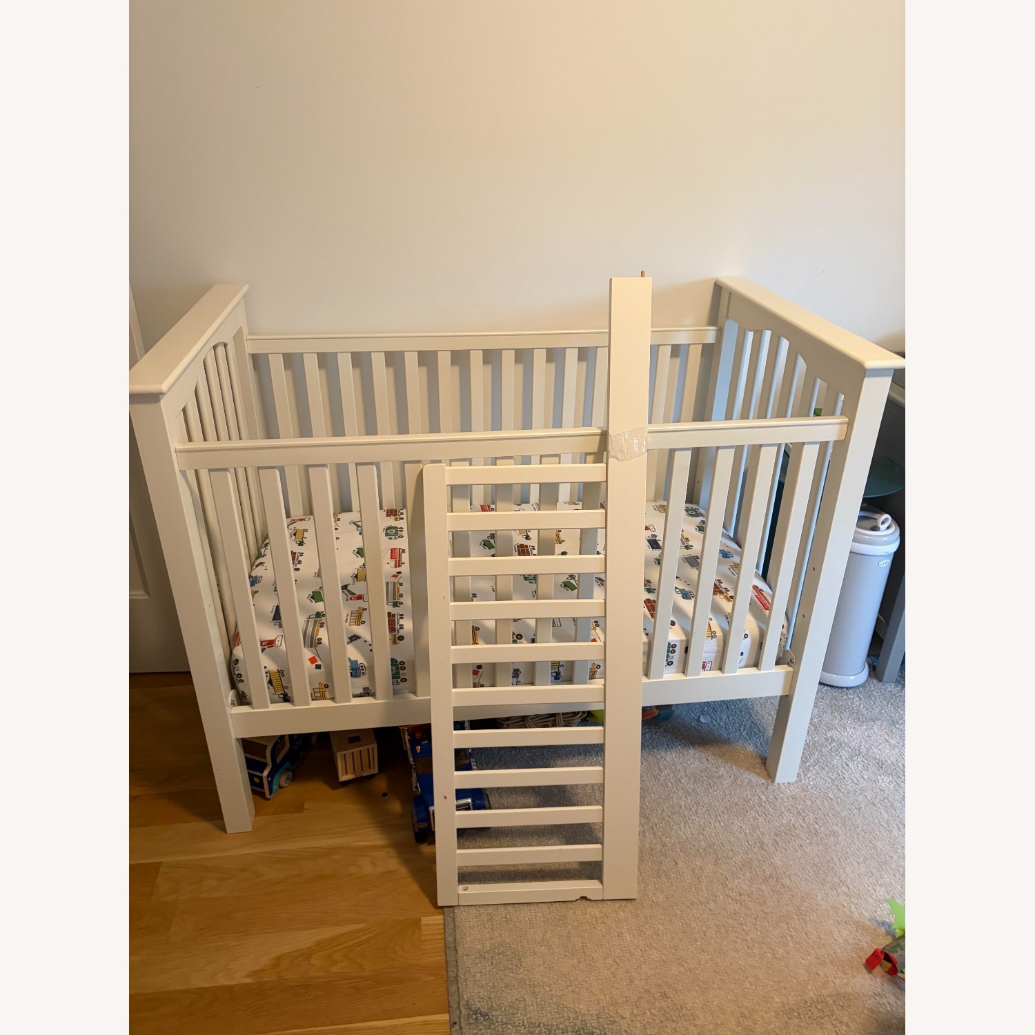 Pottery Barn Kids White Kendall Convertible Crib - image-2