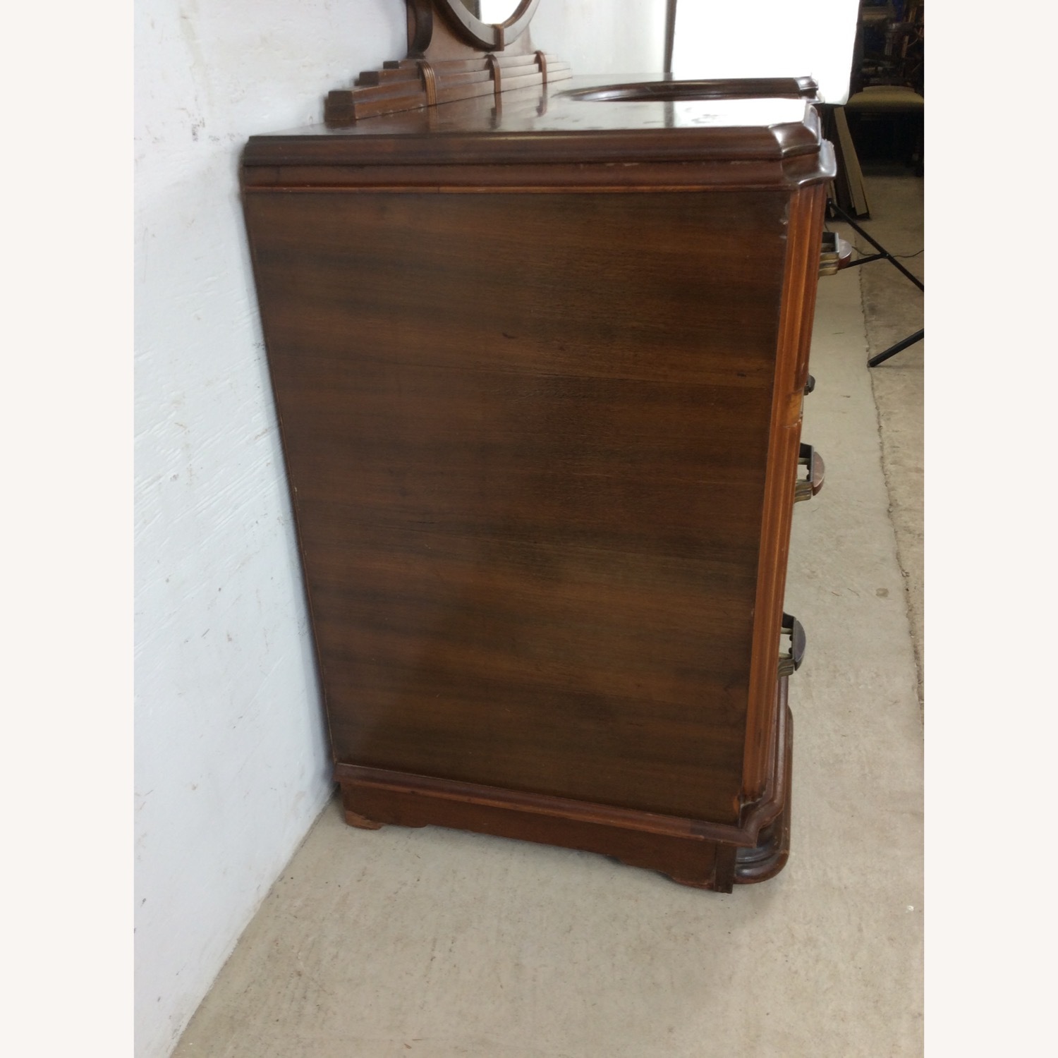 Art Deco Vanity with Round Mirror - image-13