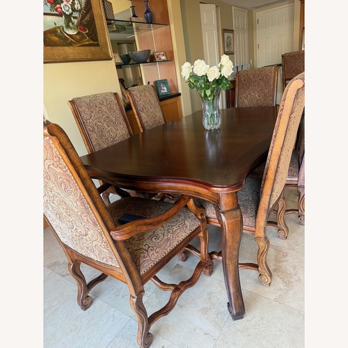 Used Dining Room Set for sale on AptDeco