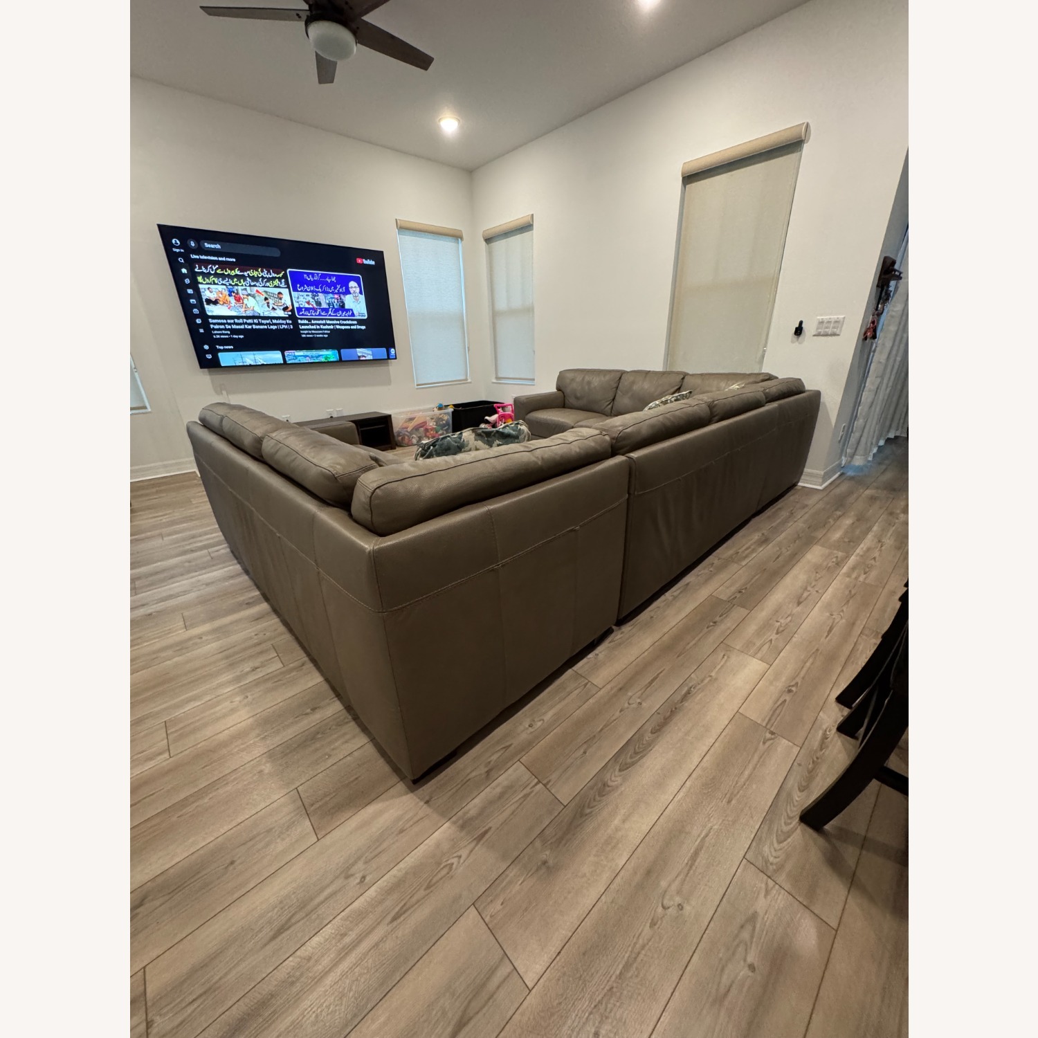 Macy's Leather 3+ Piece Sectional - image-6