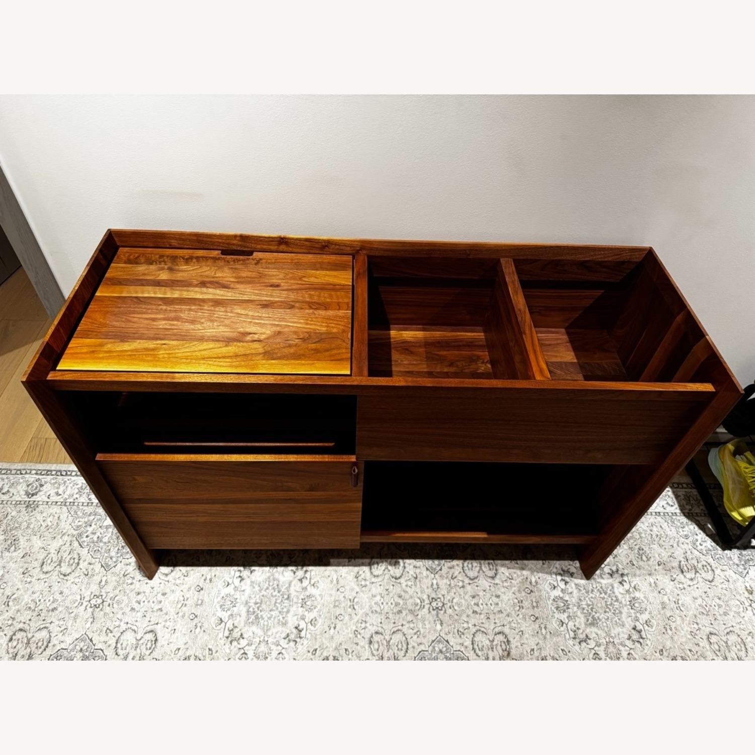 Symbol Unison 52″ Record Stand - image-5
