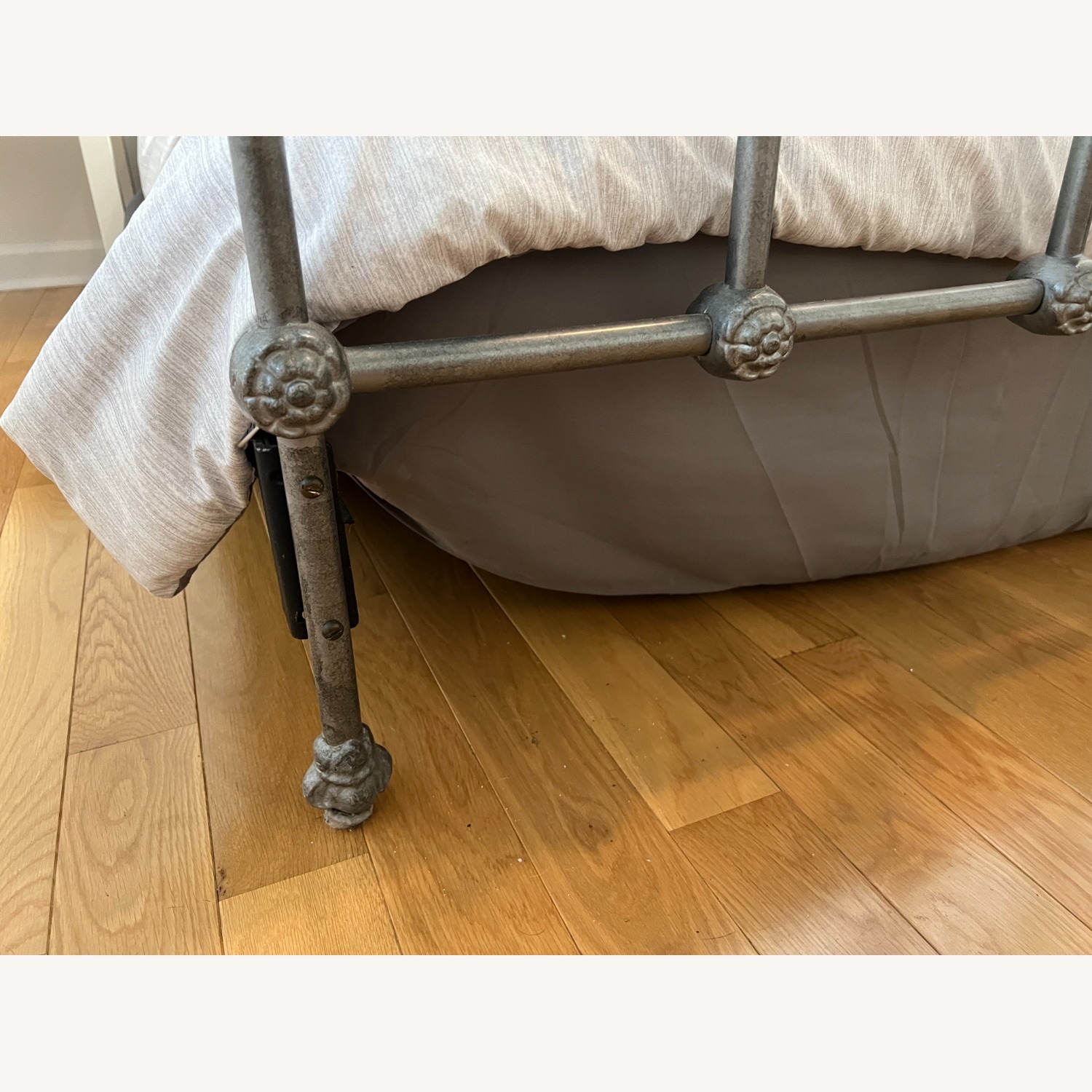 Elegant Silver Wrought Iron 4-Poster Queen Bed - image-2