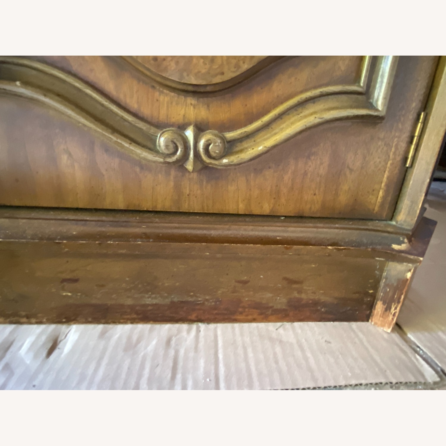 Vintage Castleton Hutch/Credenza - image-23